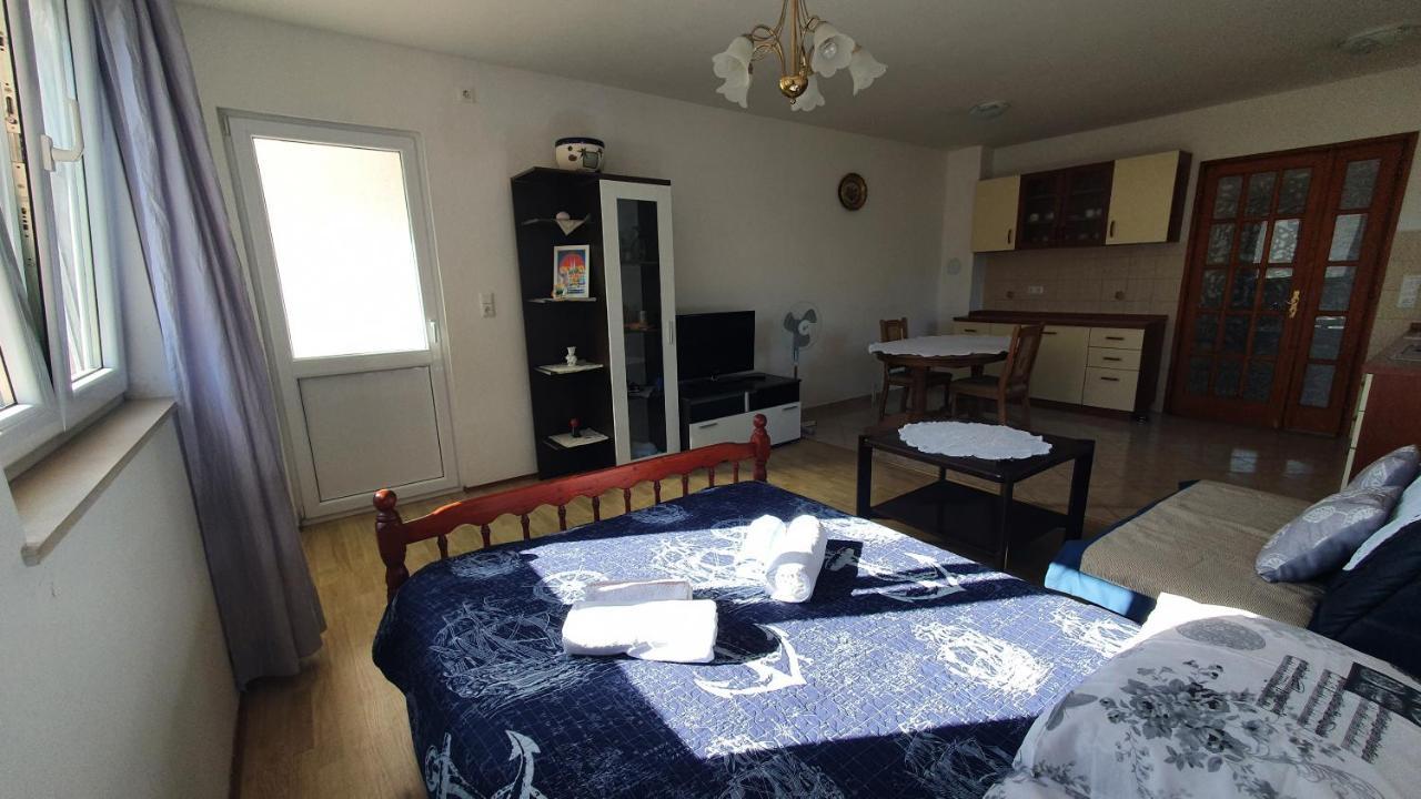Lanka Apartment *