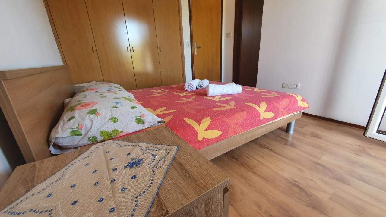 Lanka Apartment *